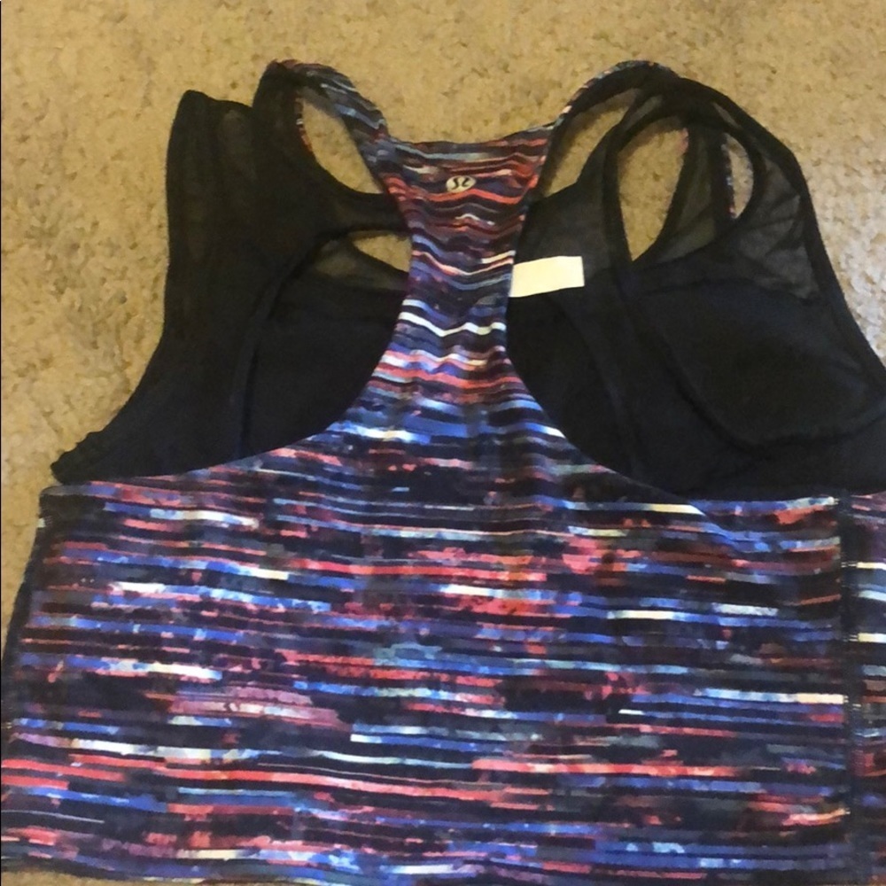 Lululemon 🍋 crop top 4 - Picture 2 of 4